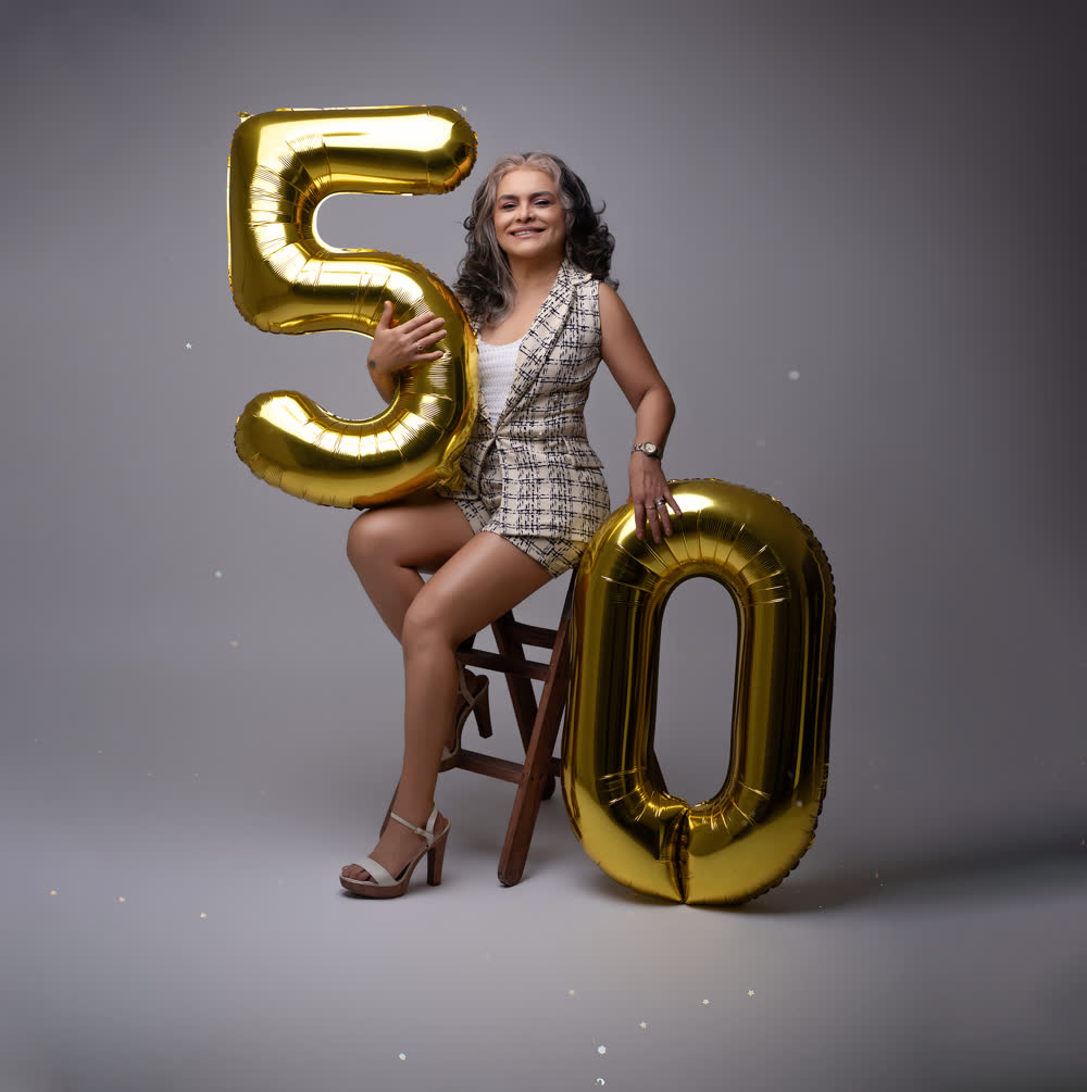 Fotografía de mujer en estudio